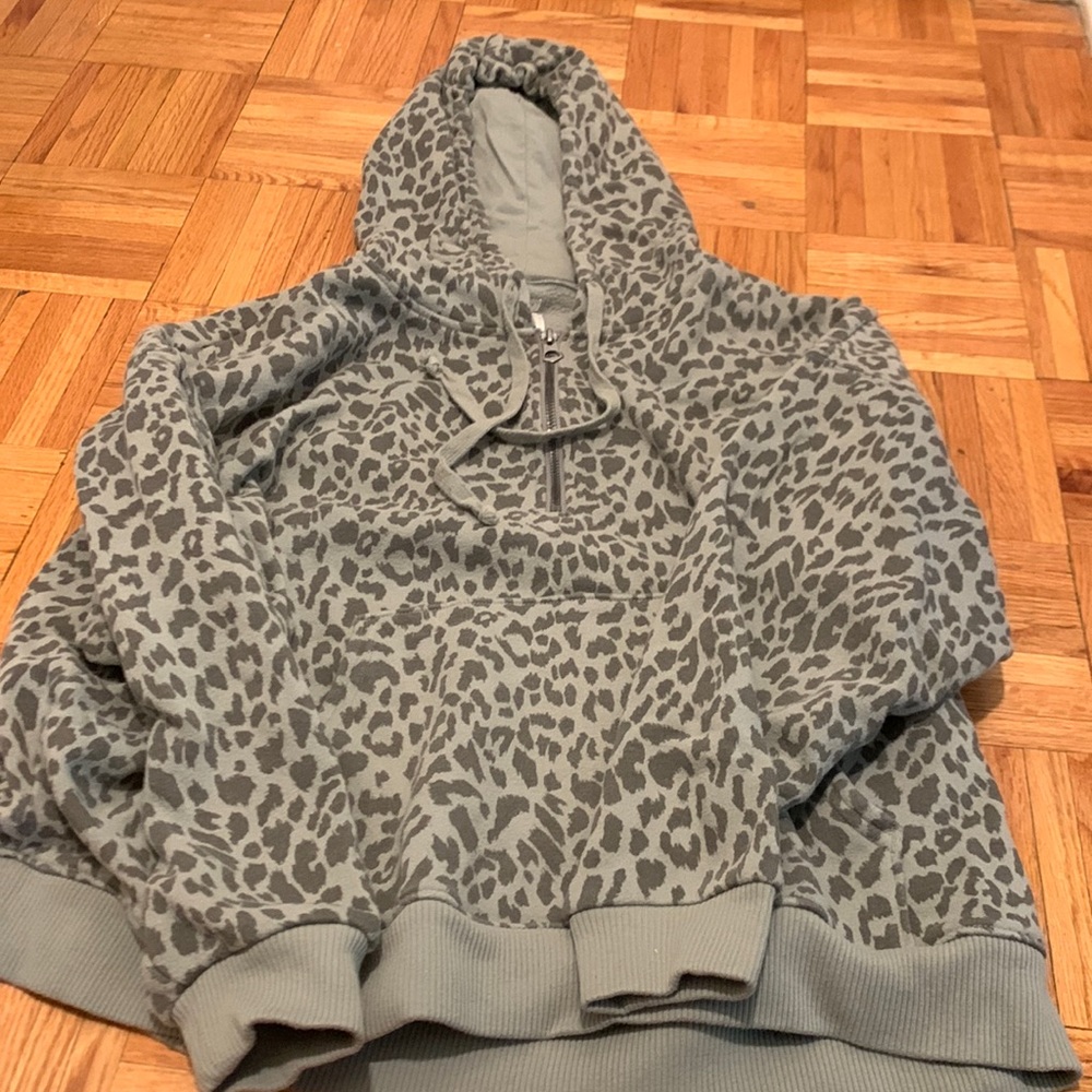 American eagle quarter zip. Medium